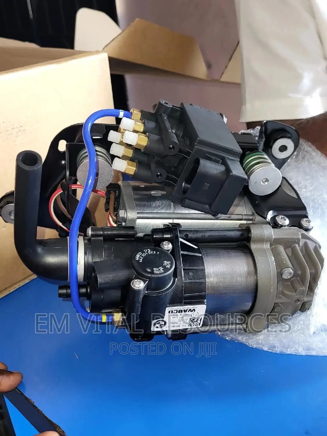 BMW G12 Air Lifting Pump