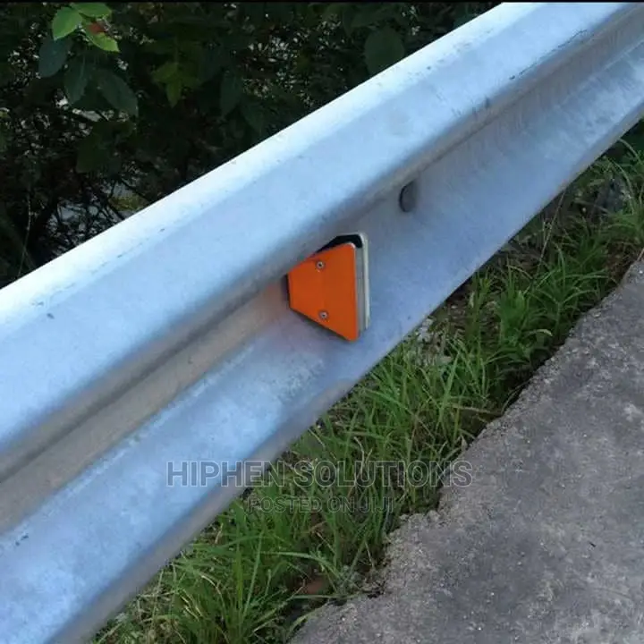 Weather Resistance Guardrail Reflector