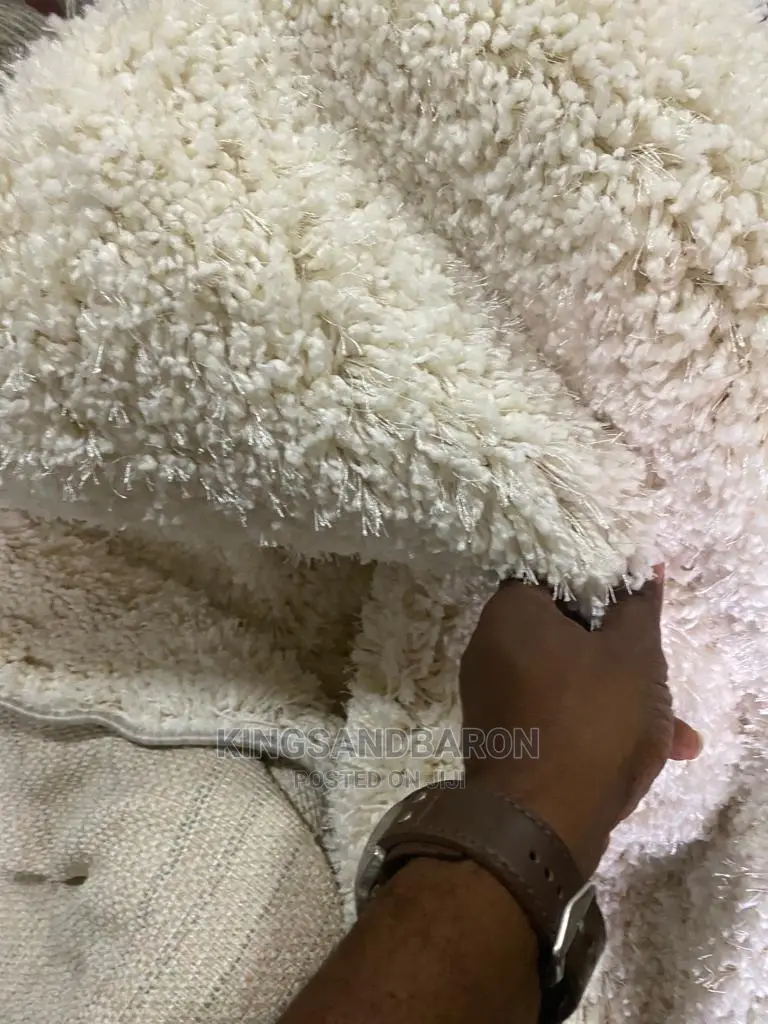 10x13fts Cream American Wool Centre Rug (3×5,4×6,5×7,7×10)