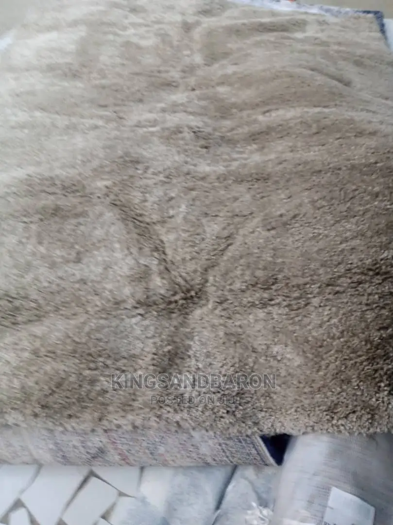 8x11fts Brown/Beige American Wool Center Rug