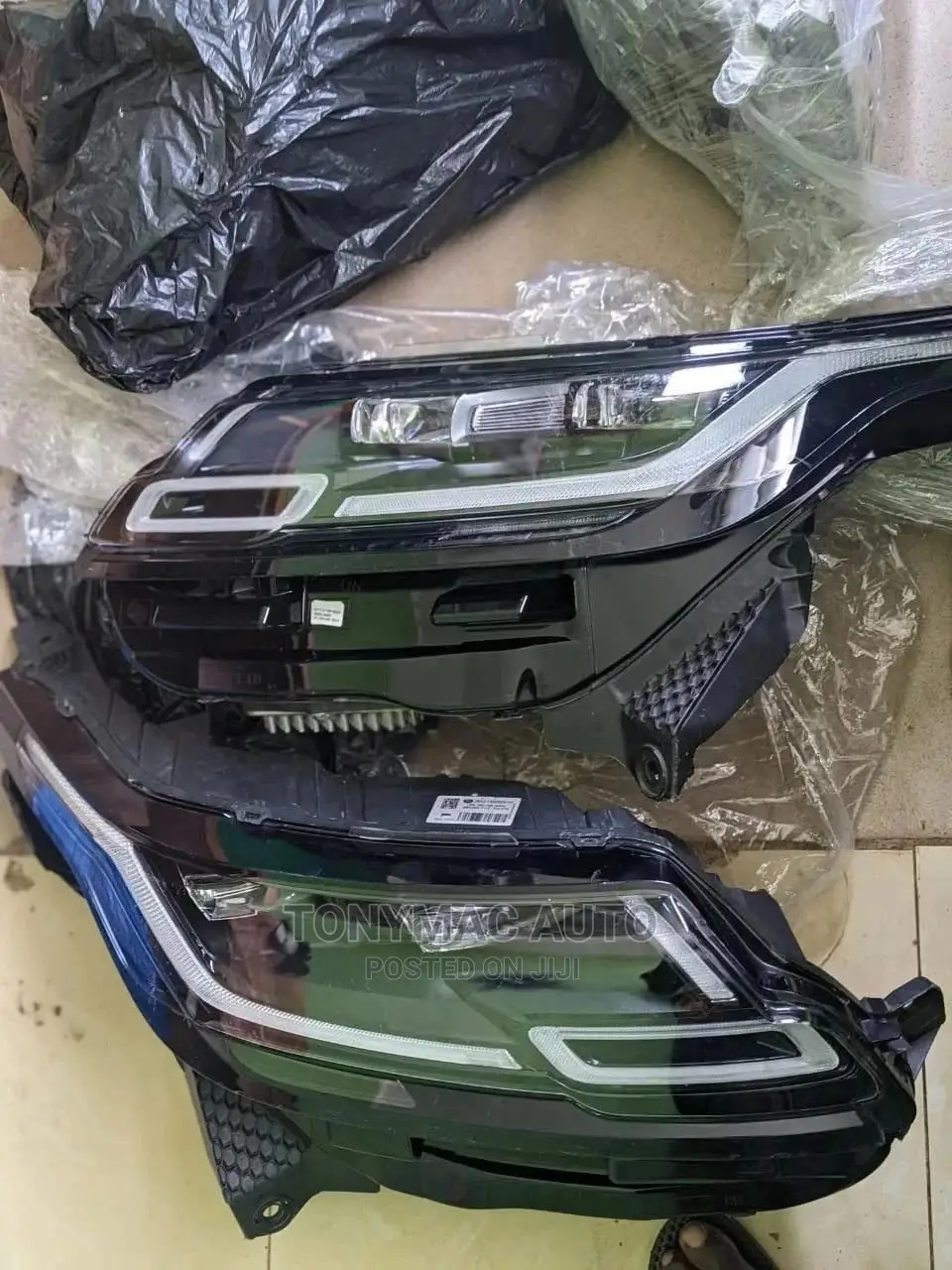 Range Rover Vogue 2014 To 2020 Headlights
