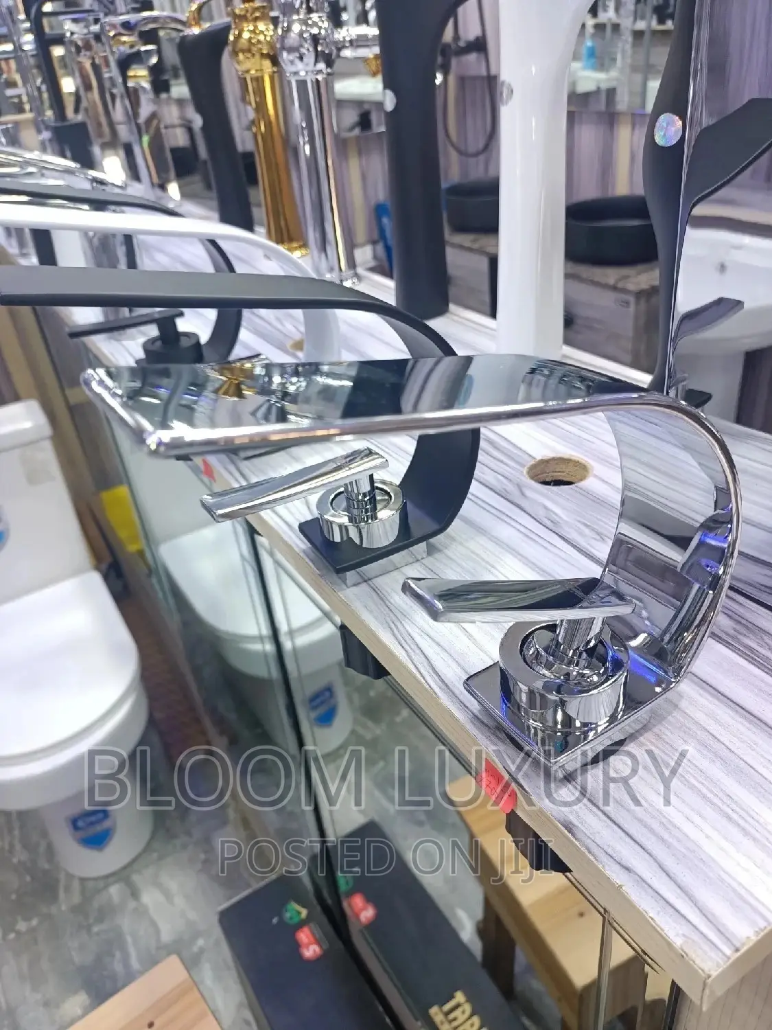 European Exquisite Corner Faucet