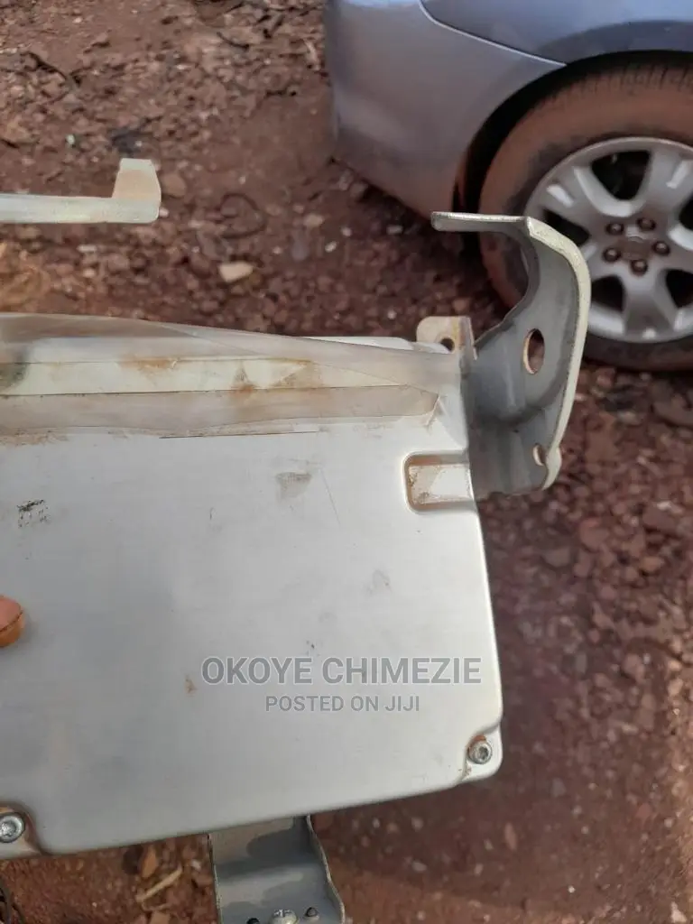 Toyota Matrix 2006 Brain Box
