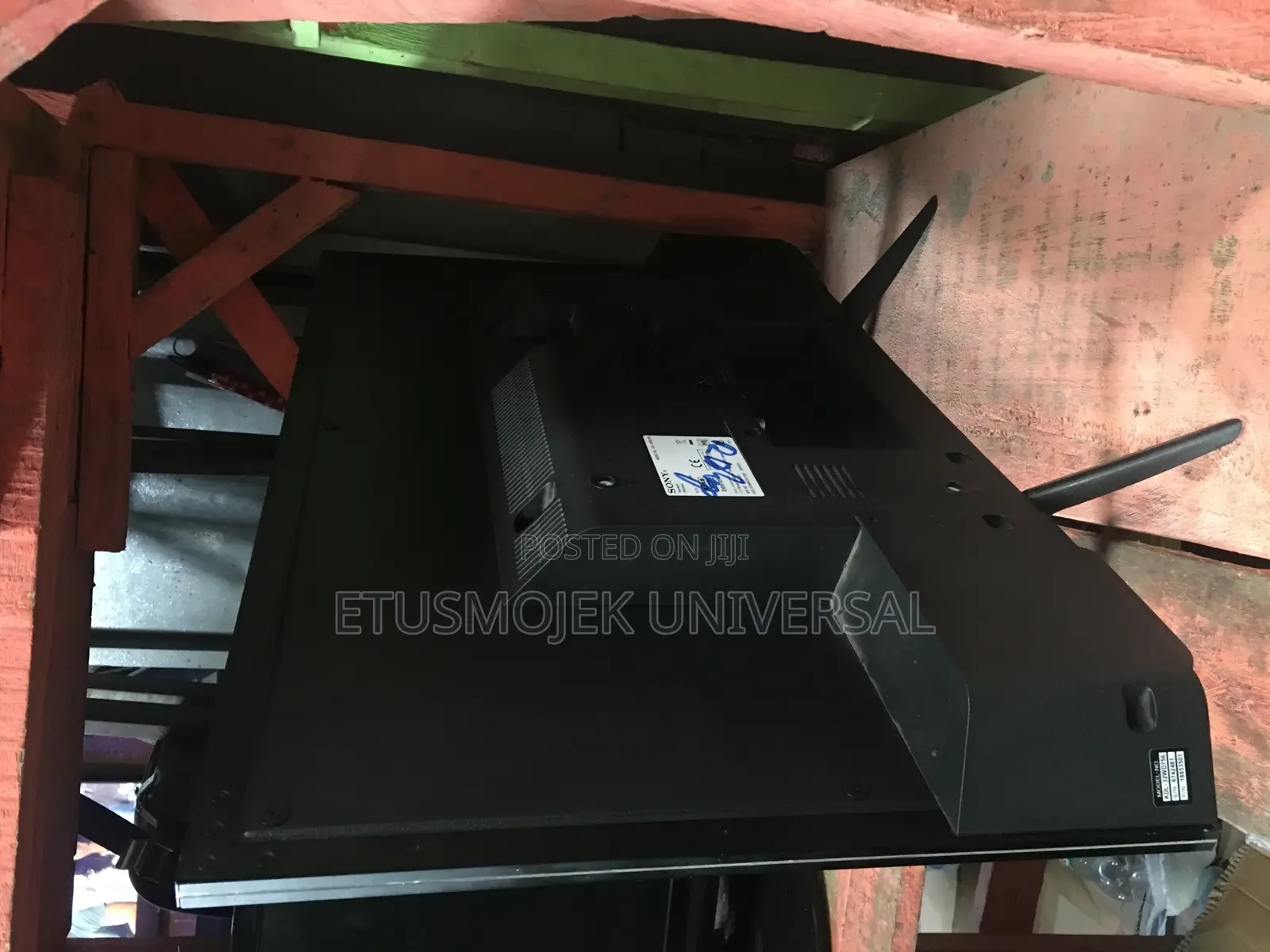 32inches London Used SONY Smart Television