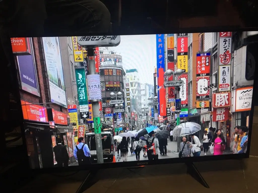 32inches London Used SONY Smart Television