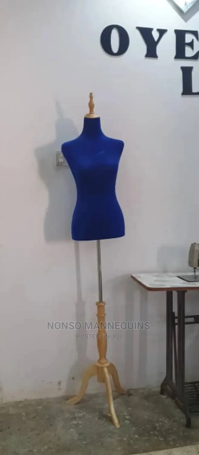 Pinnable Dressform Display Stand