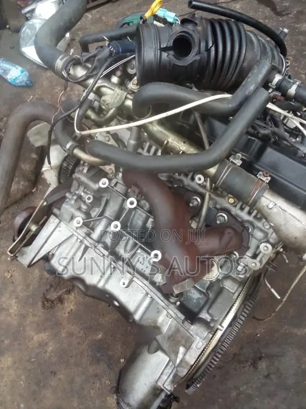 Nissan Pathfinder 3.5 Engine