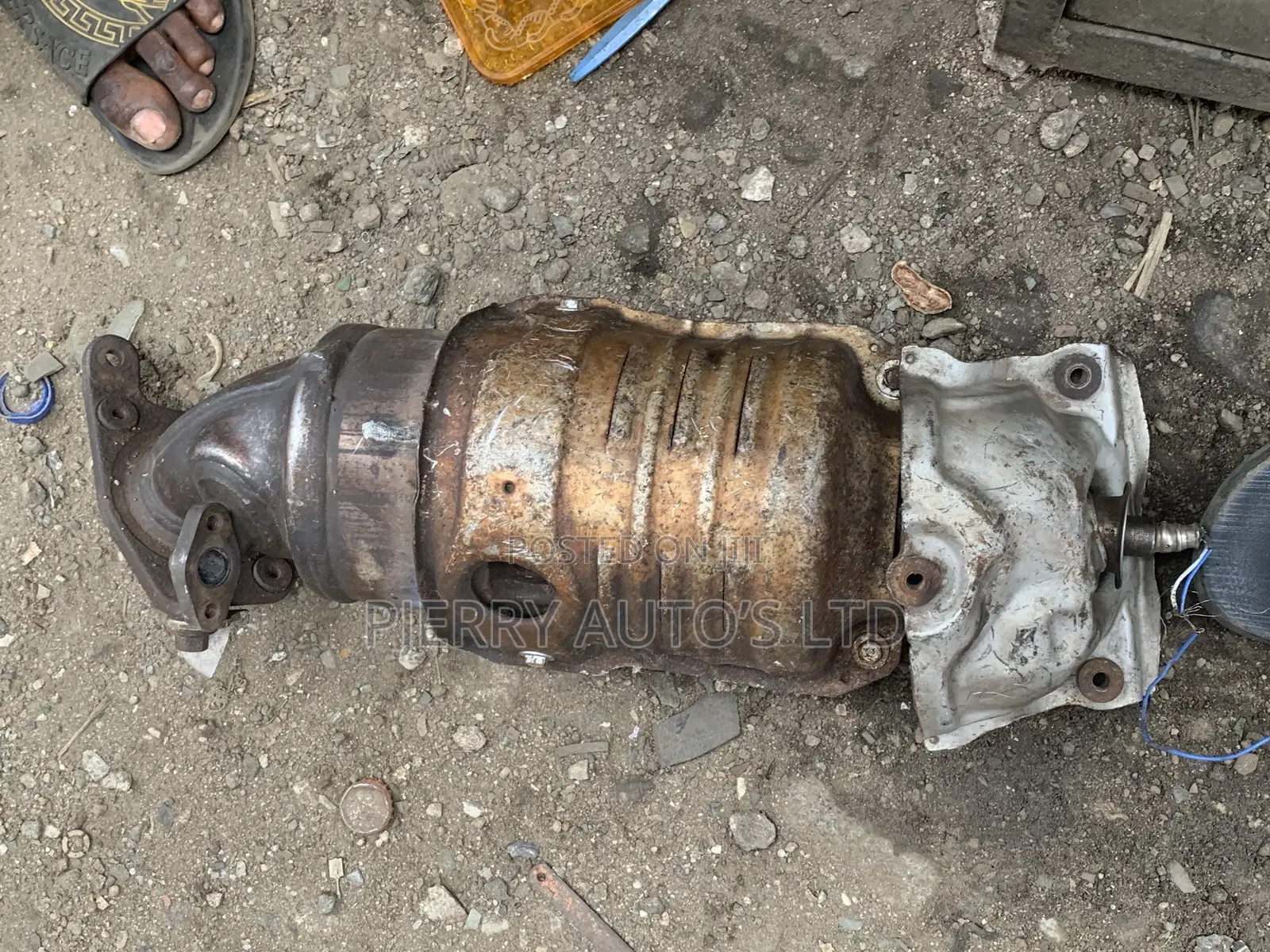Honda Civic R-18 Catalyst Converter