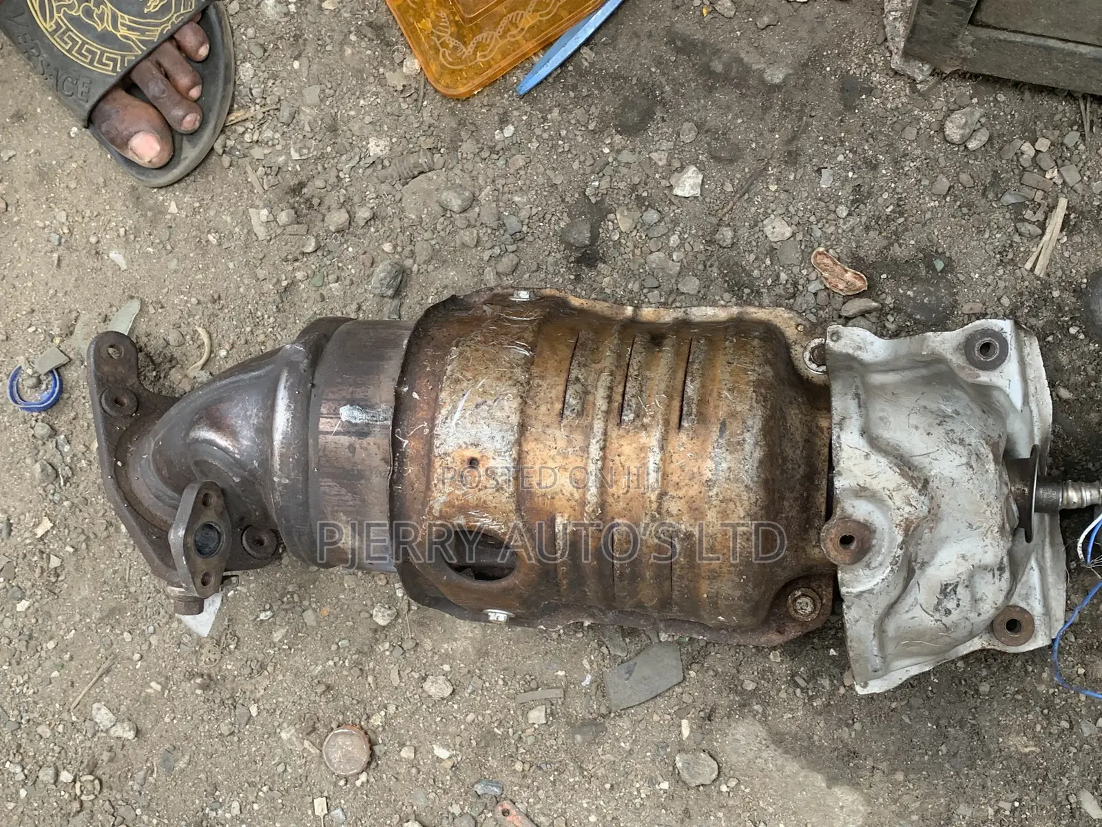 Honda Civic R-18 Catalyst Converter