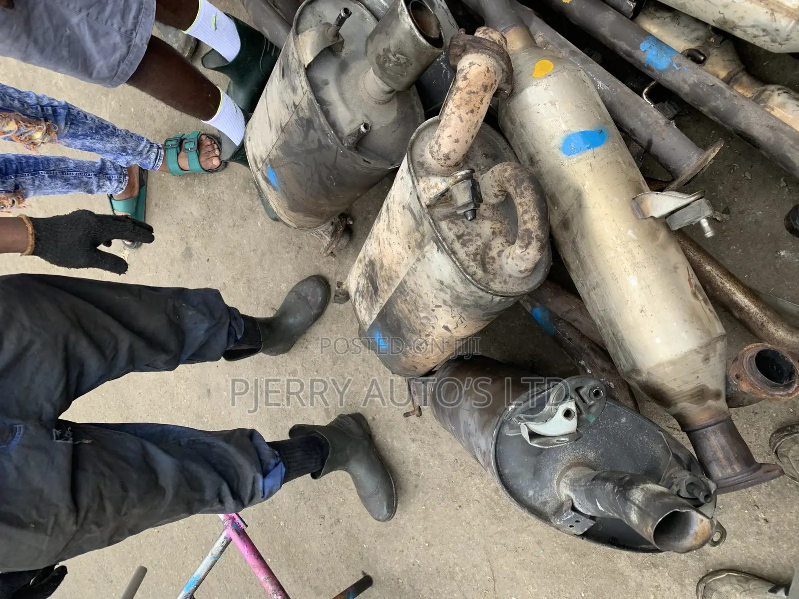 Exhaust Muffler System Suitable for All Kind of Cars