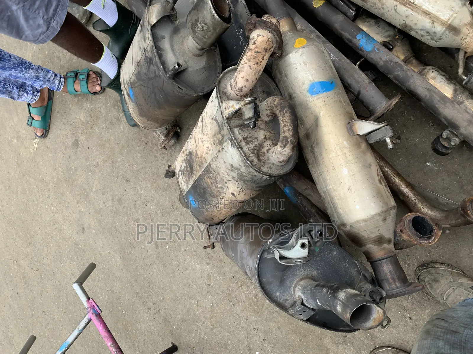 Exhaust Muffler System Suitable for All Kind of Cars