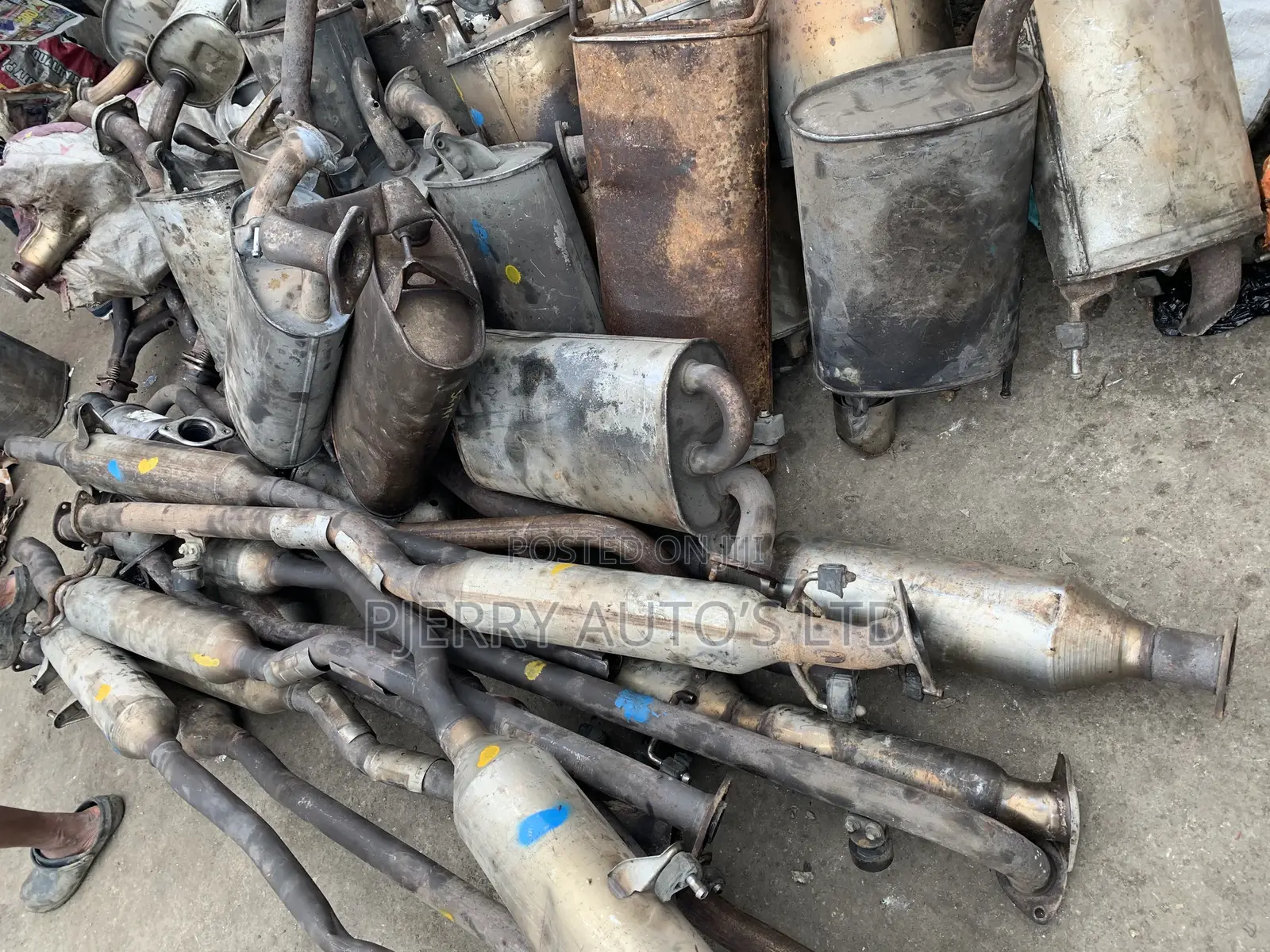 Exhaust Muffler System Suitable for All Kind of Cars