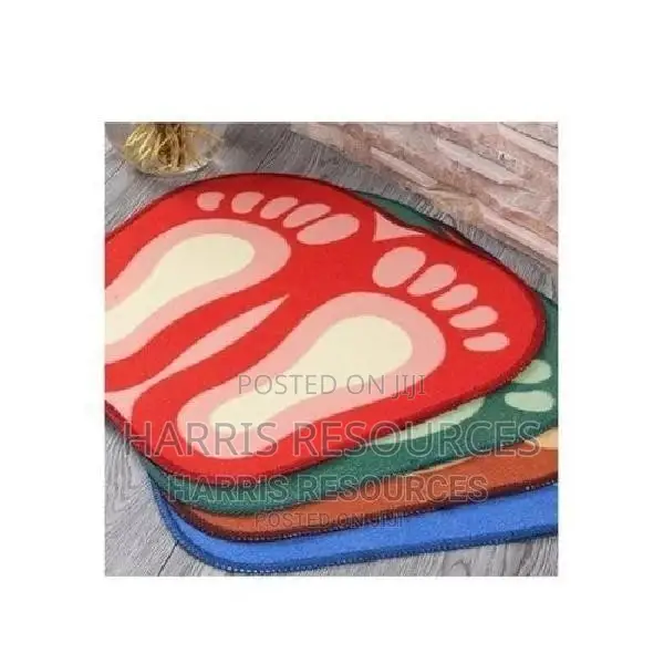 Footprint Shape Fluffy Bath Foot Mat -