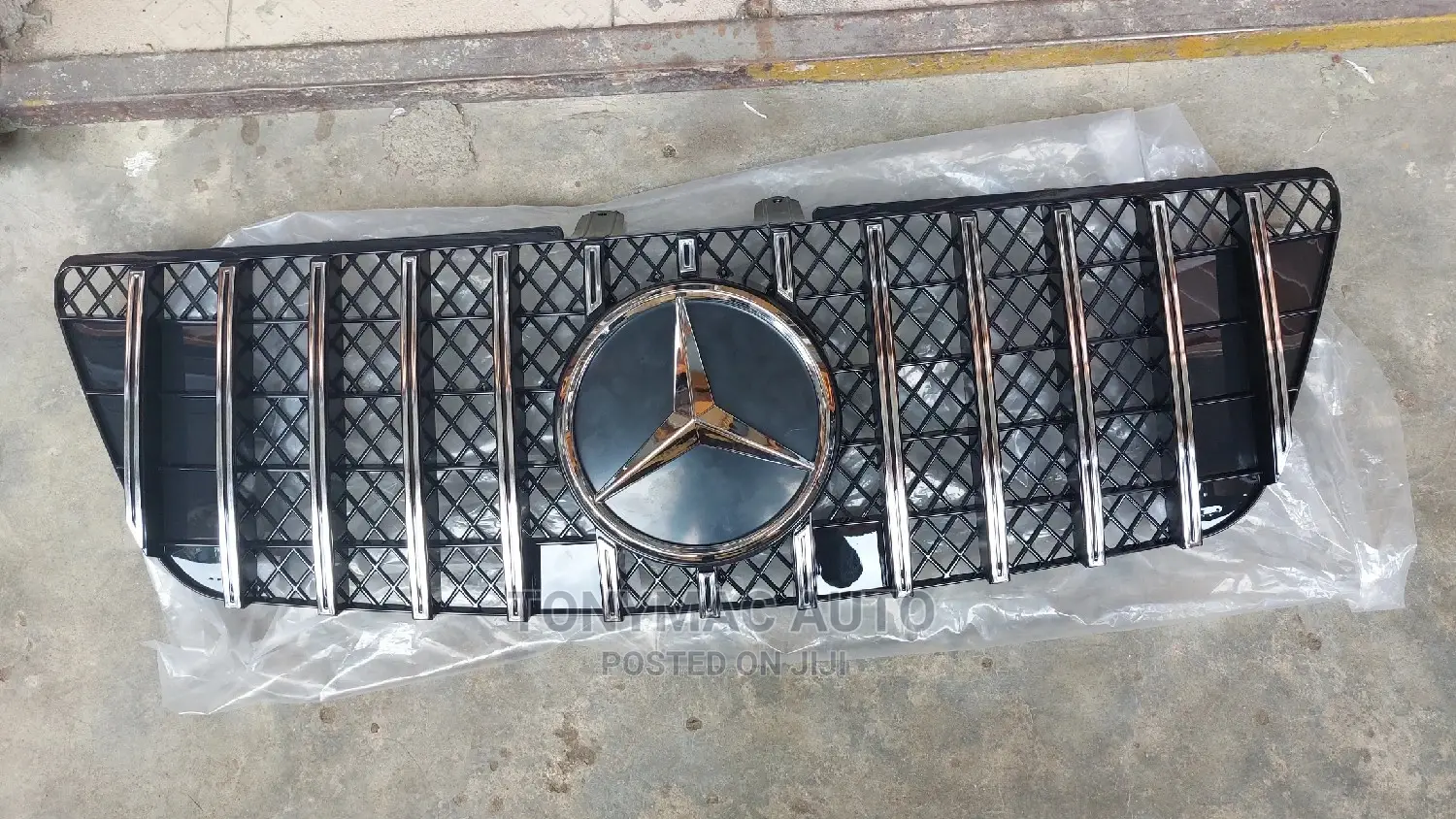 Mercedes-Benz ML350 2008,2010 Front Grille GT Type