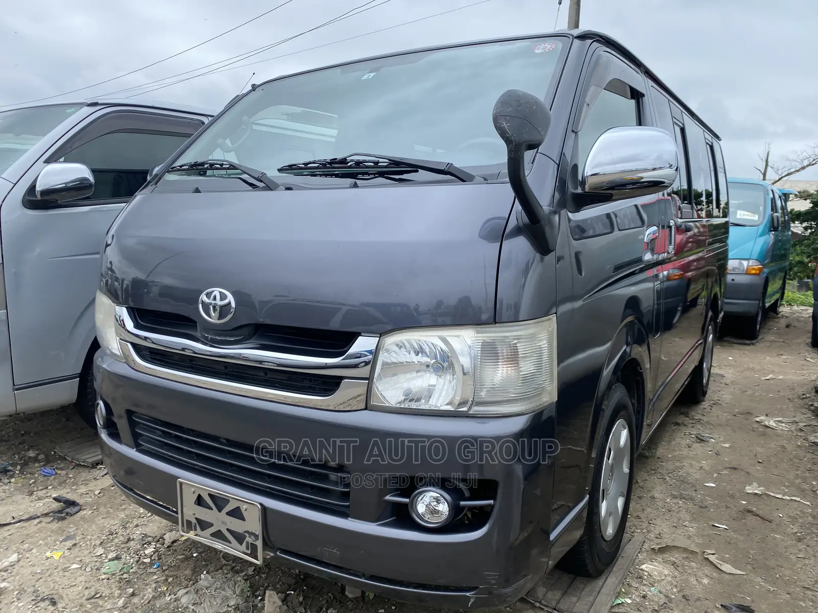 Toyota HiAce 2012 Grey
