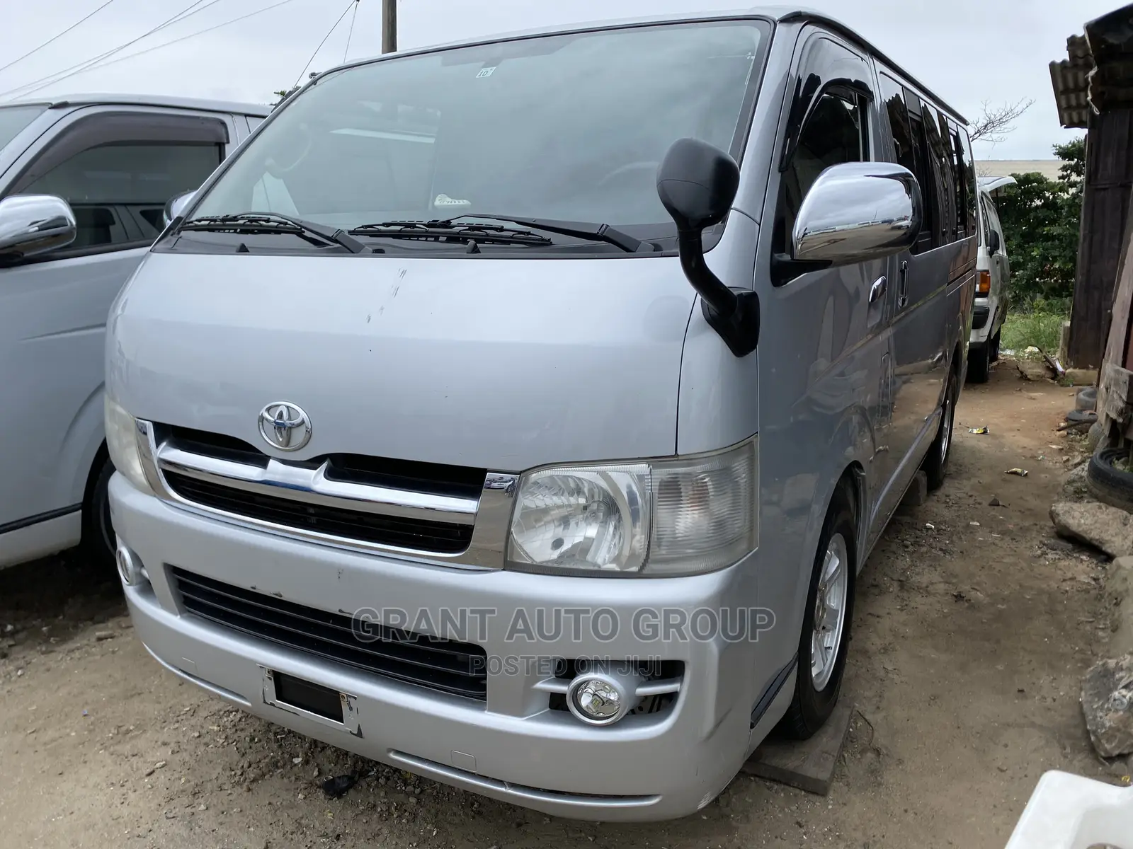 Toyota HiAce 2012 Silver