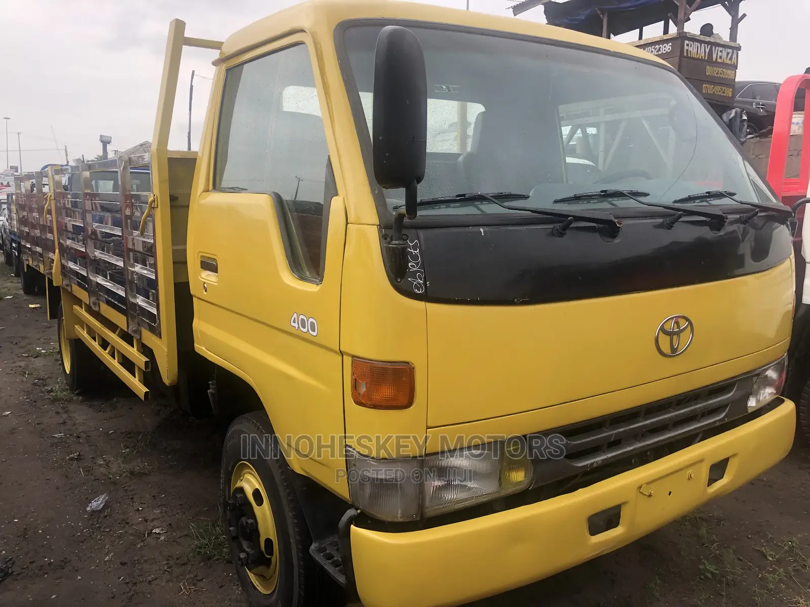 Toyota Dyna400