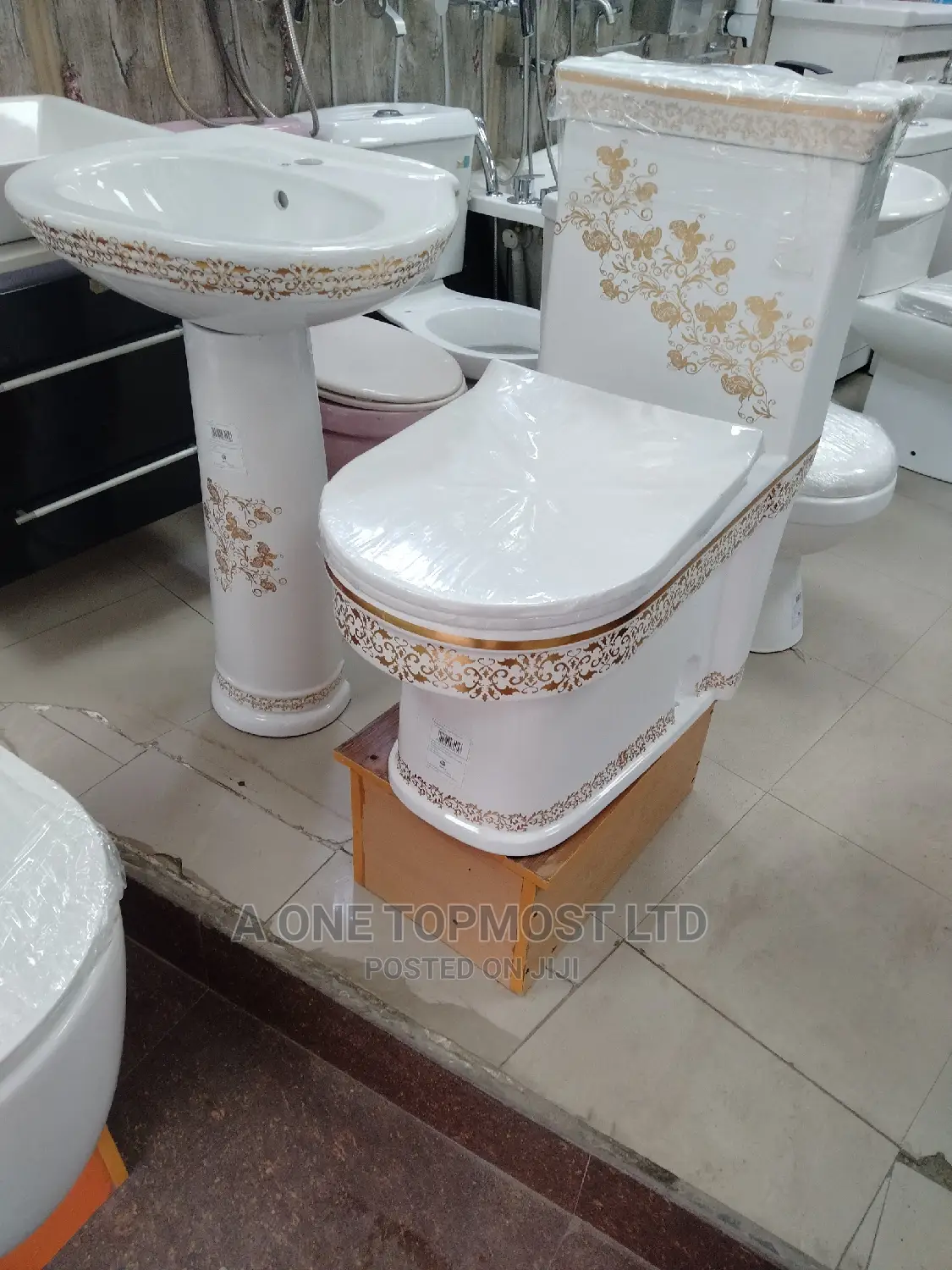 White Gold Couple Wc
