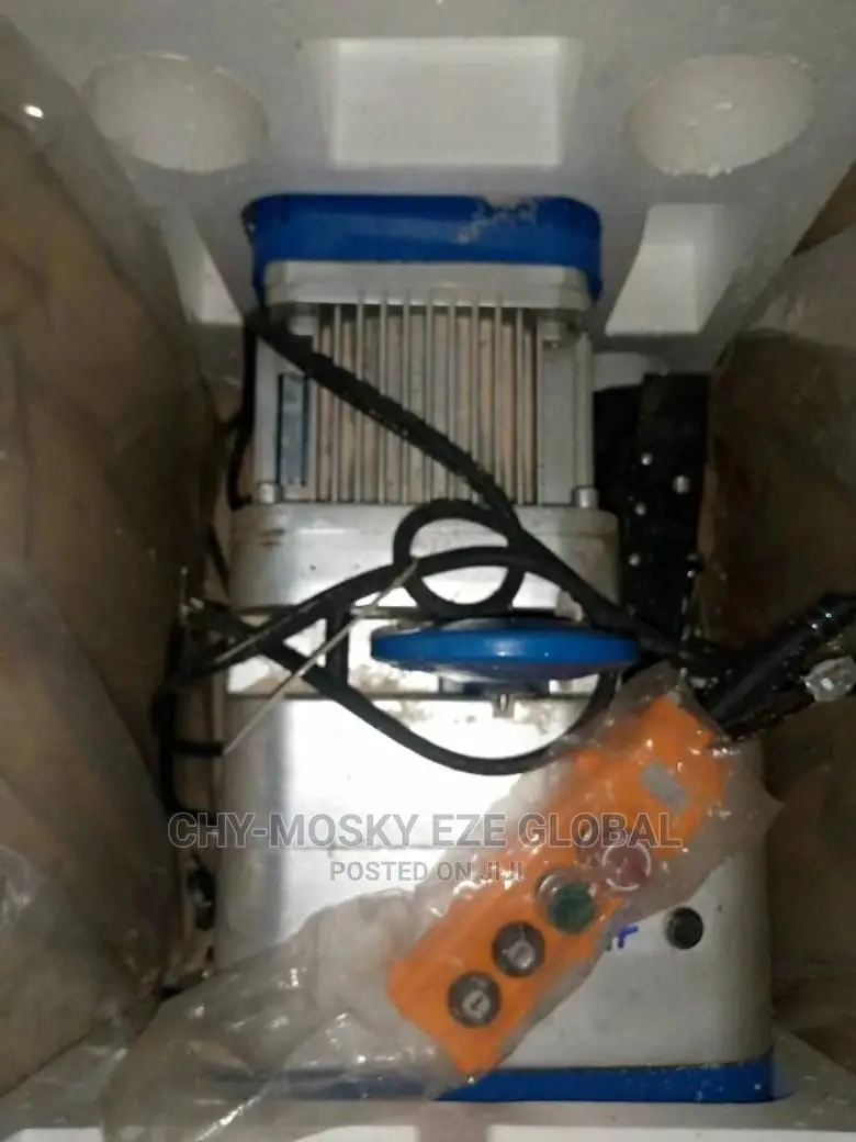 Electric Chain Hoist or Block (2.5 Ton X 3m Chain)