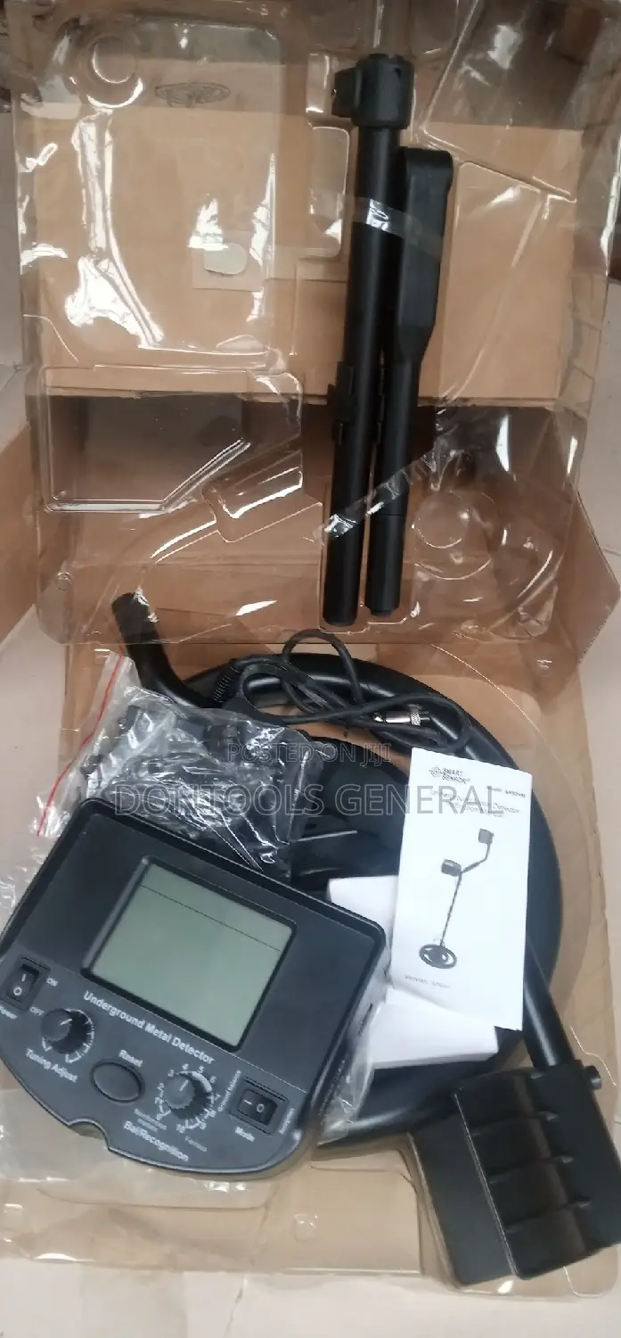 SMART SENSOR AR924M High Sensitivity Metal Detector