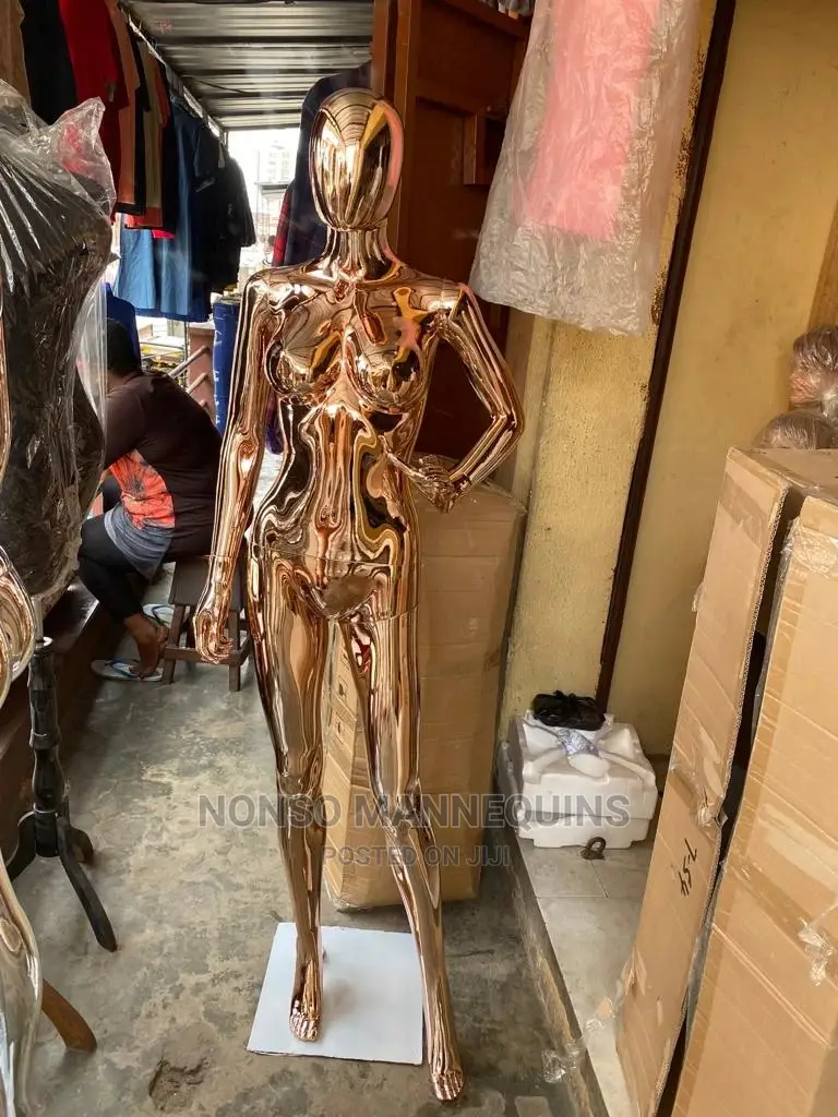 Rose Gold Size 8 Body Faceless Mannequin With Hand Posture