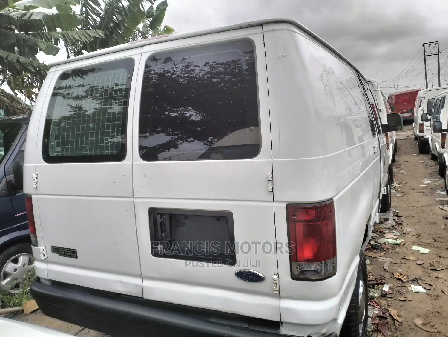 Ford E350 2005 White