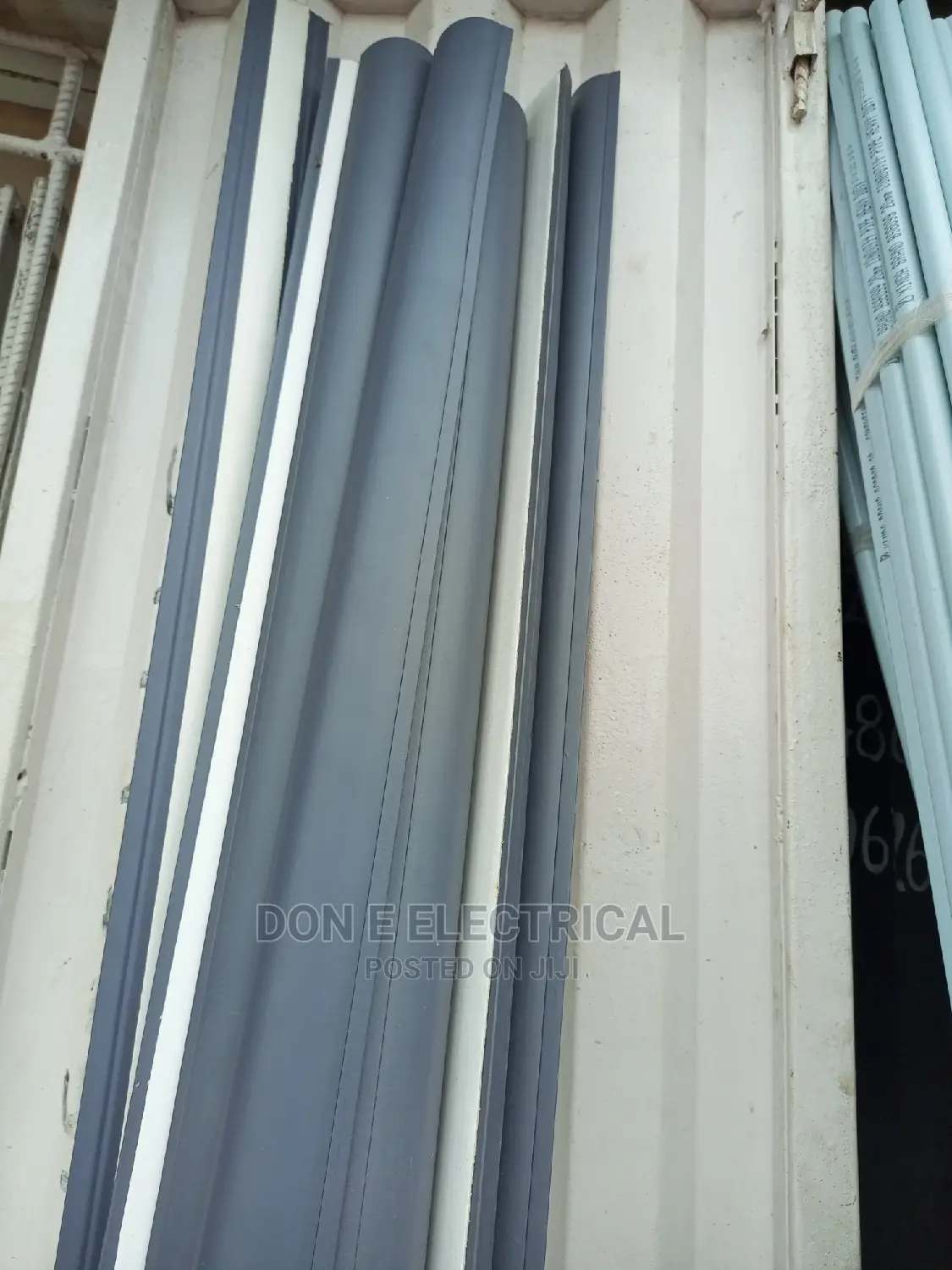 70/20 Floor Trunking 2metrs Length