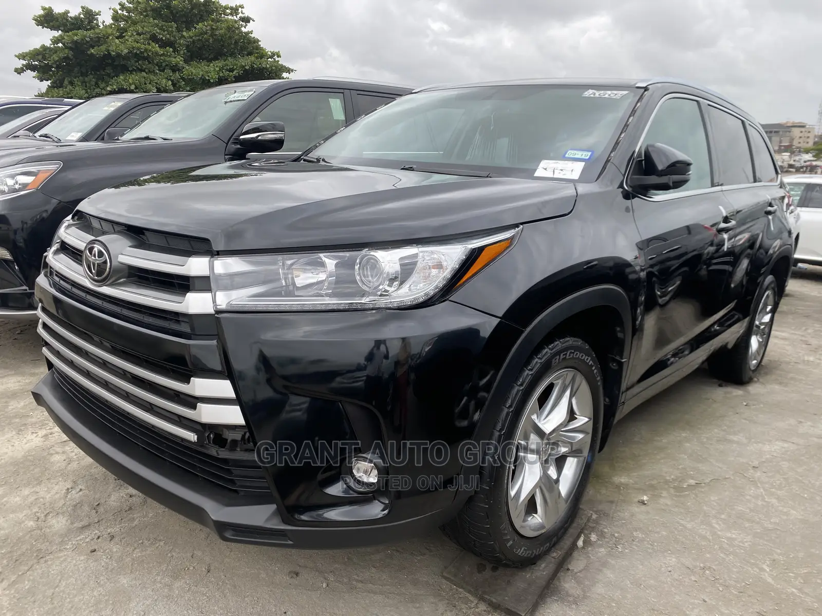 Toyota Highlander Limited Platinum 4dr SUV AWD (3.5L 6cyl 6A) 2015 Black