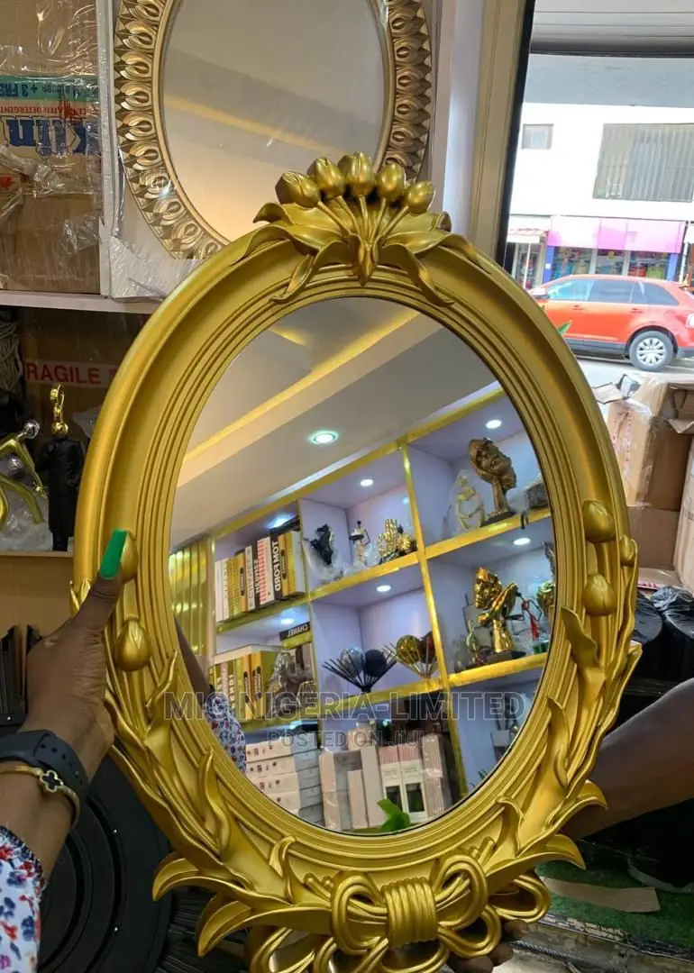 Wall Mirror Deco