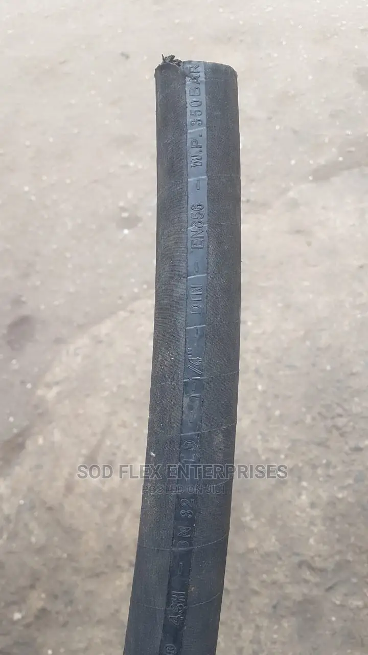11⁄4 R4 Industrial Wire Hose