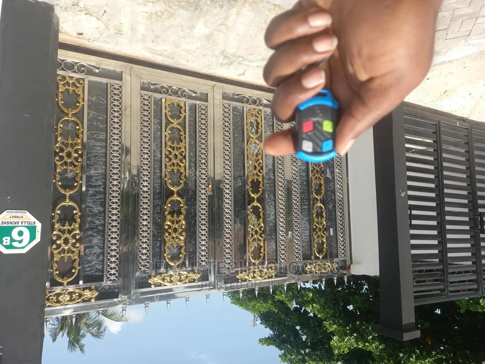 Very Standard Automatic Remote Gate Machine in Lagos Island