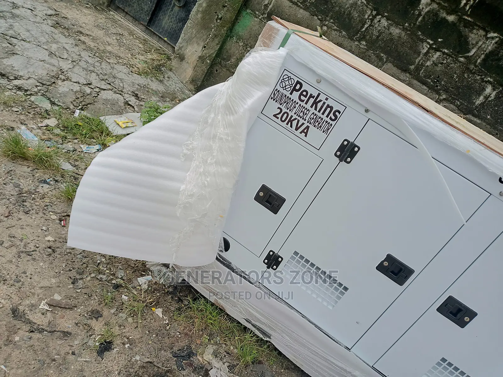 Reliable Perkins Soundproof Diesel Generator Sp20