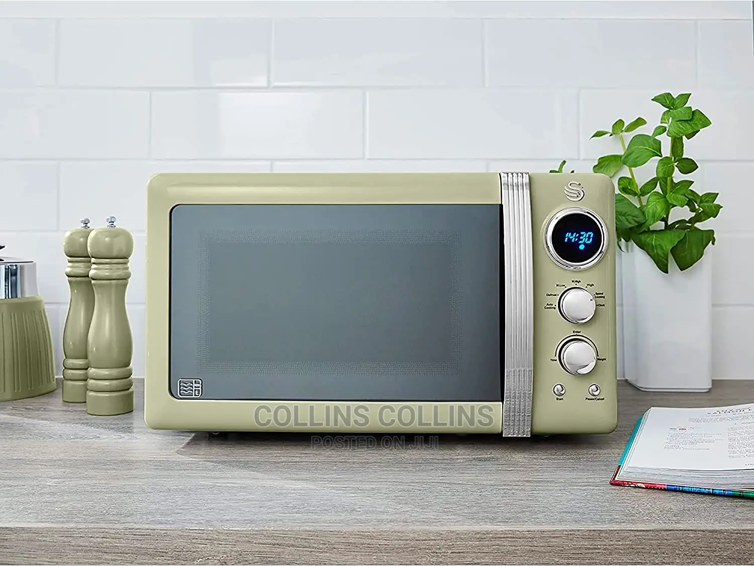 Swan Retro Digital Microwave Green, 20 L, 800 W,