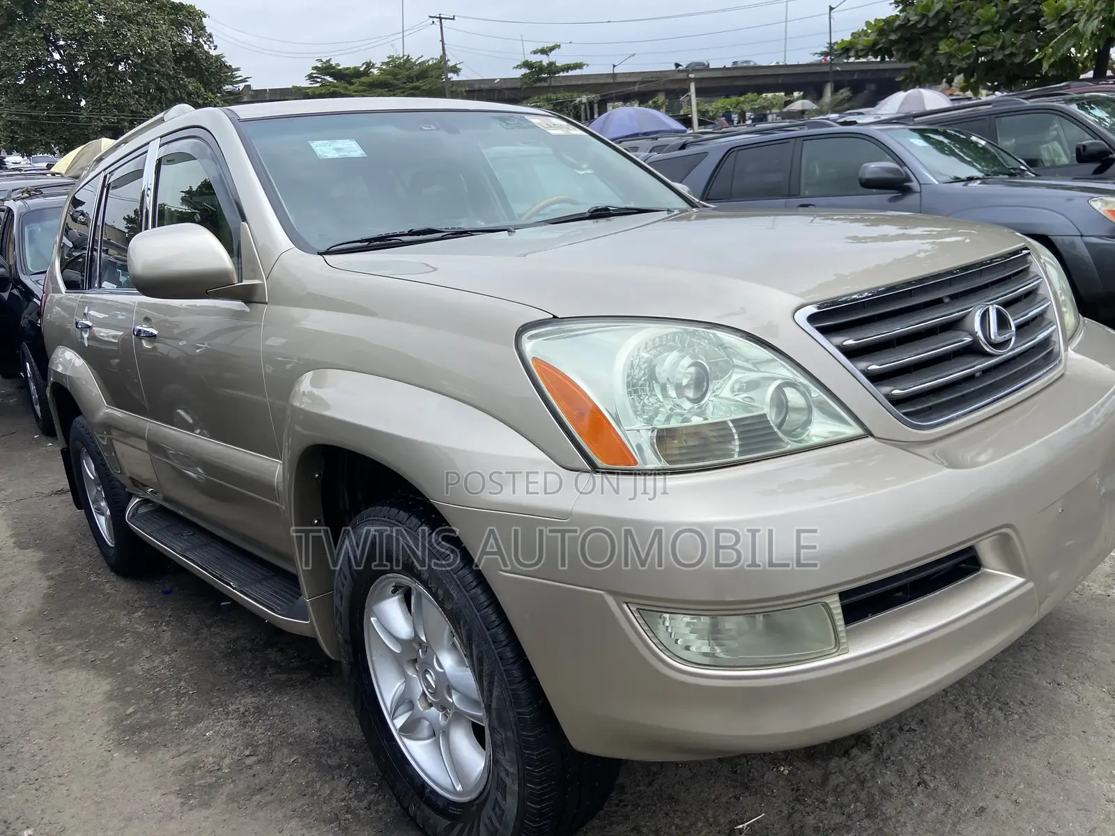 Lexus GX 470 2007 Gold