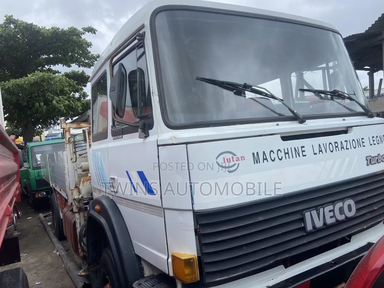 Iveco 190-30 Hiab/Self Loader Crane,10tyres