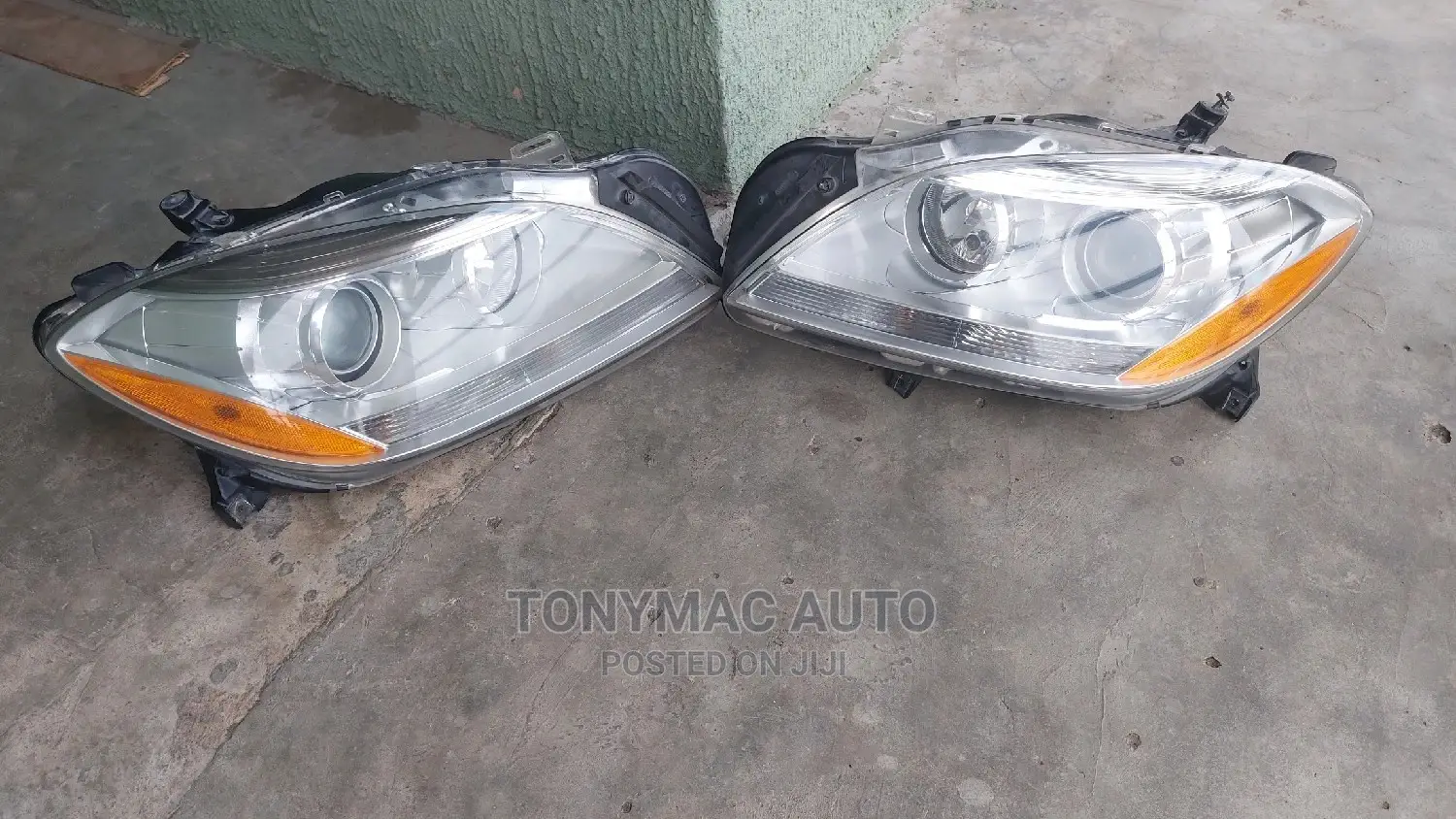 Mercedes-Benz ML350 2014 166 Headlights