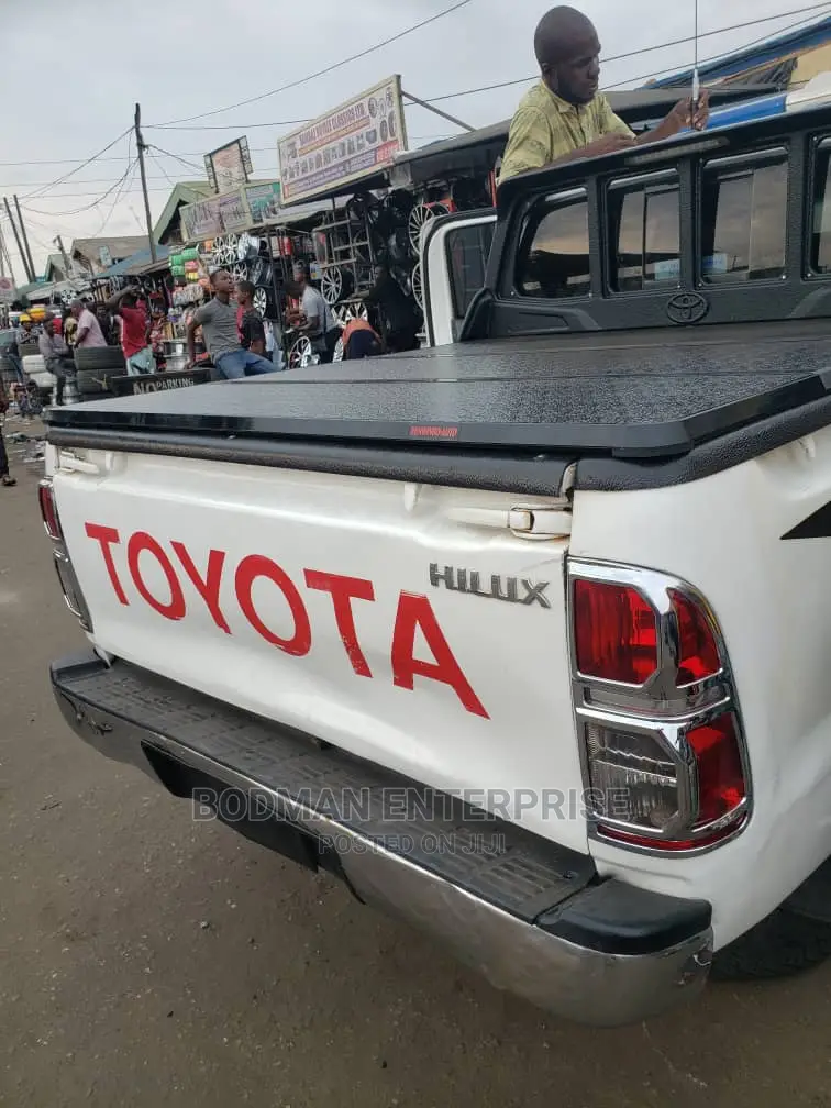 Boot Cover Hilux