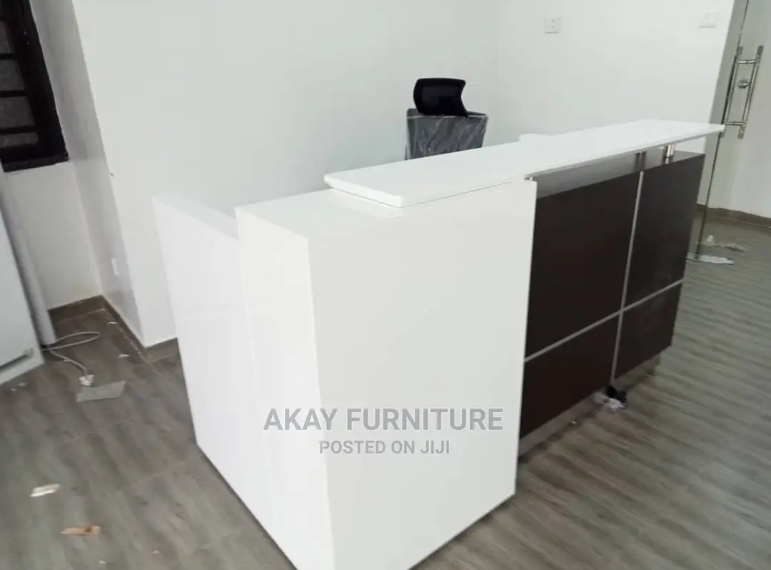 White Reception Desk 1.8 Meters