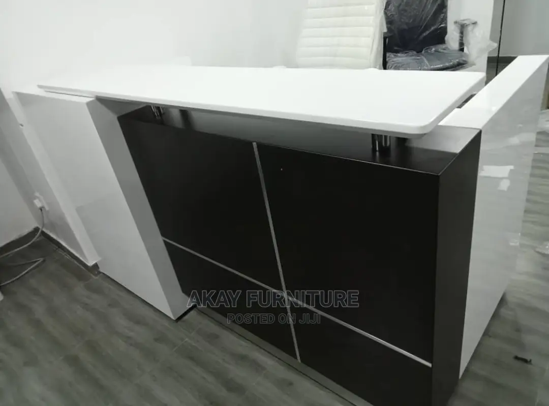 White Reception Desk 1.8 Meters