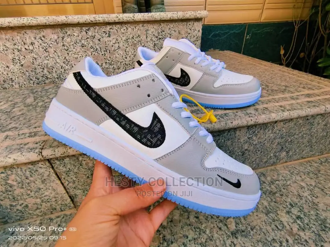 Unisex Sneakers