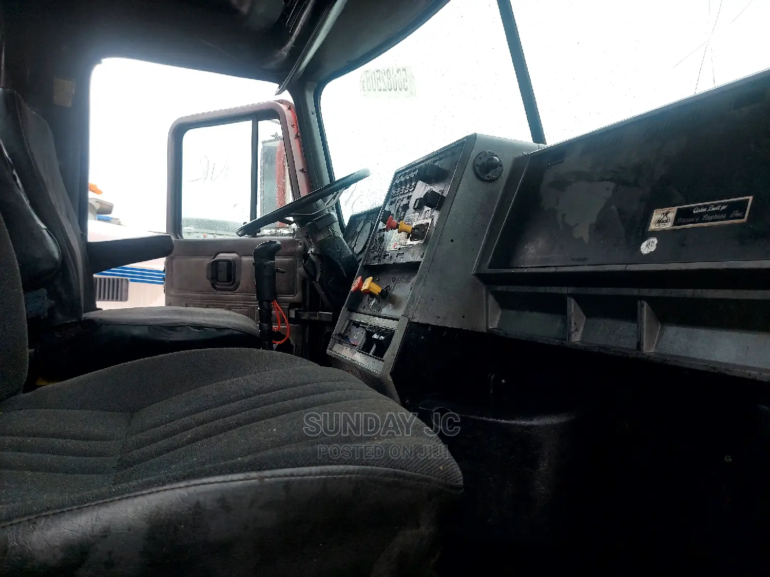 Tokunbo Manuel Injector CH Mack Ten Tyres Head Truck Spring