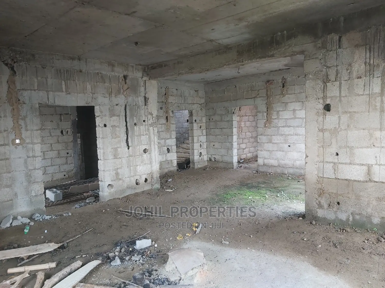 5bdrm Duplex in Naf Valley Asokoro for sale