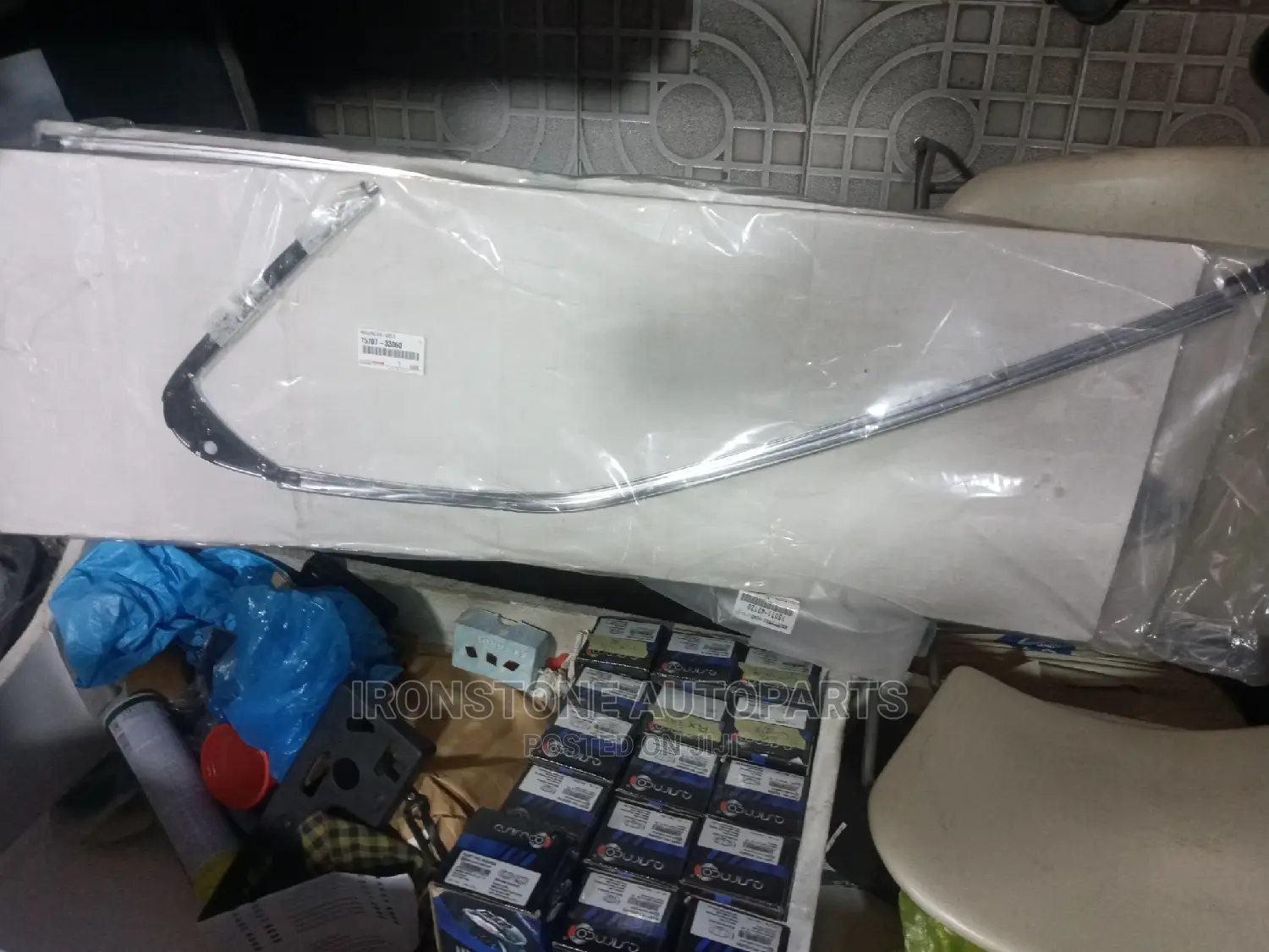 Upper Window Moulding/Chrome (Rear) - Camry 2018/21