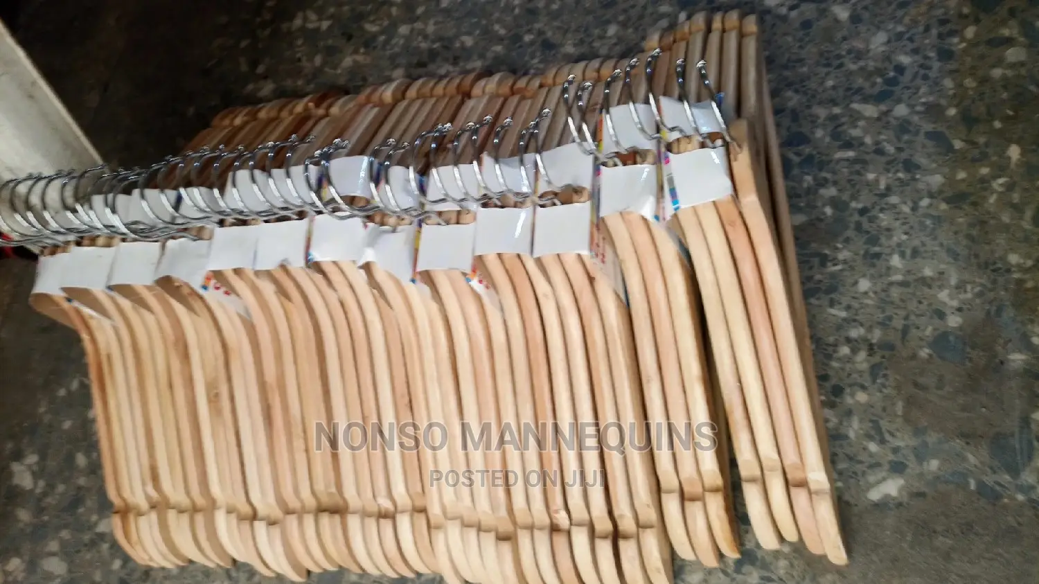 Newly Imported 10 Pieces a Pack Wooden Clothes Hangers
