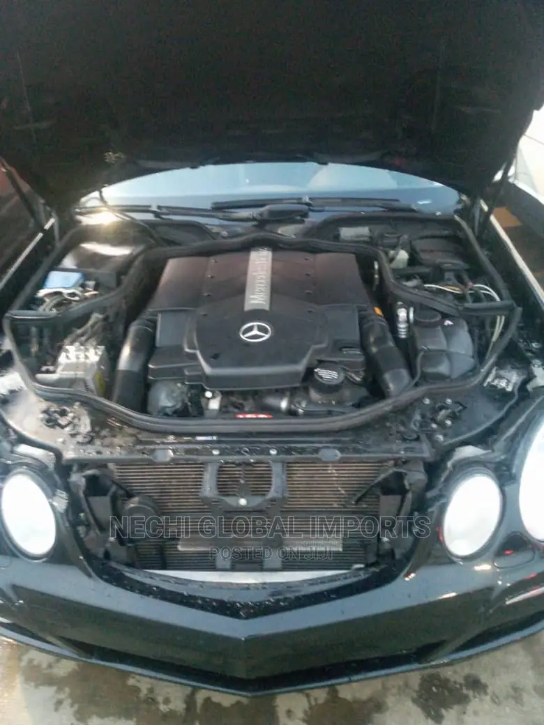 Mercedes-Benz E550 2005 Black