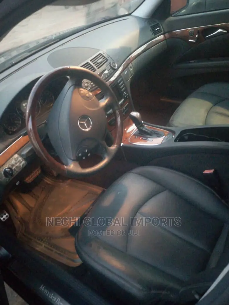 Mercedes-Benz E550 2005 Black