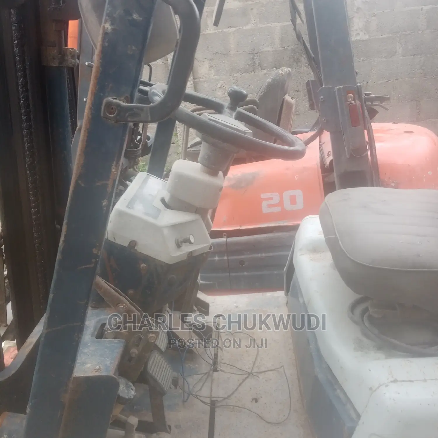 2tons Toyota and Kumatsu Forklift Fairly Used