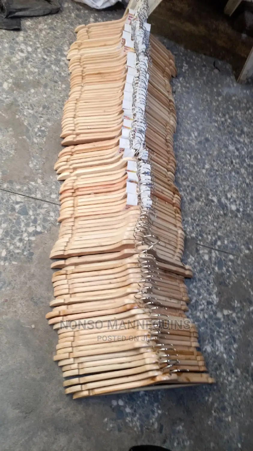 Smooth Finished Wooden Clothes Hangers