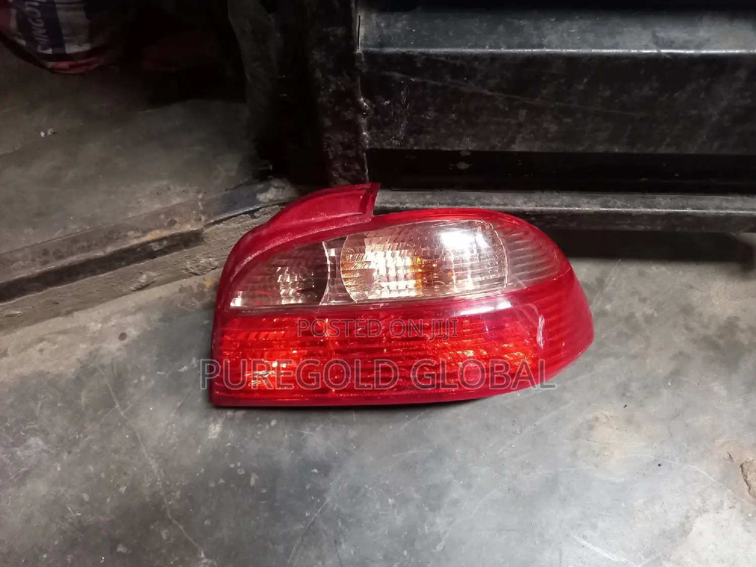 Tail Lamp for Avensis 2002 Model