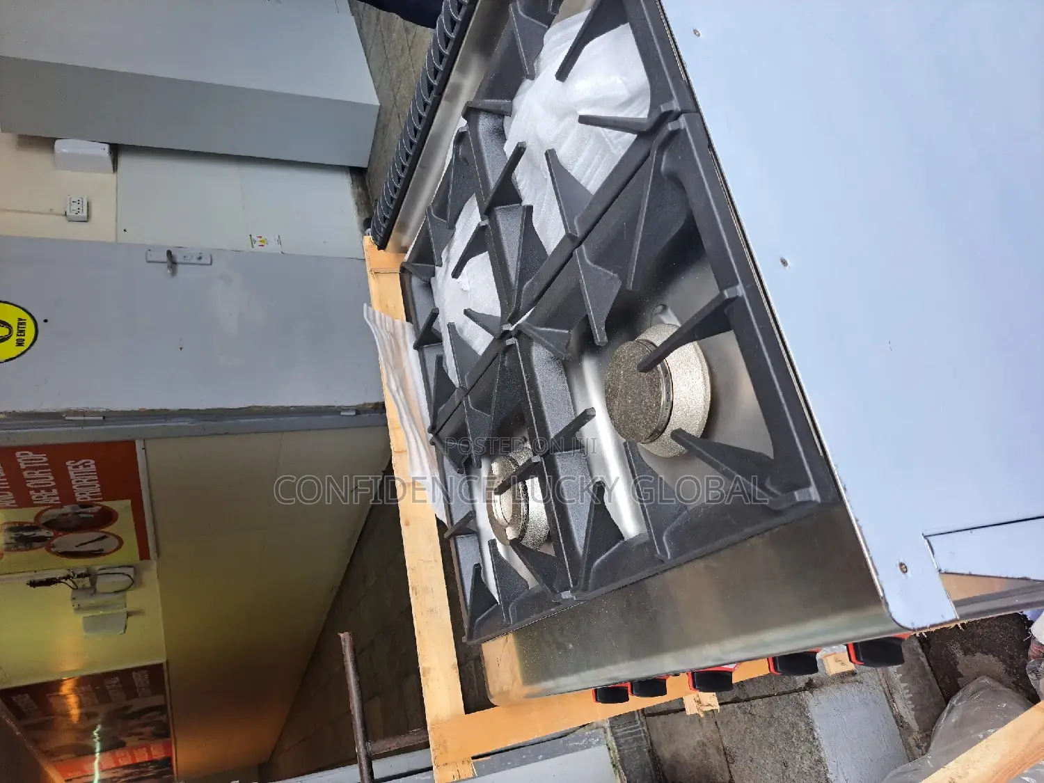 Commercial 4 Burner Gas With Oven